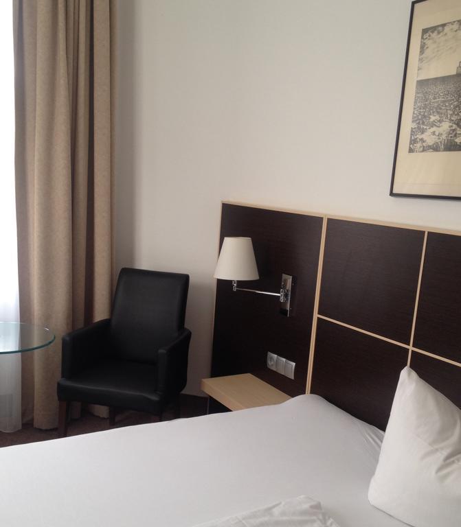 Hotel Landhaus Schlachtensee Berlin Ngoại thất bức ảnh